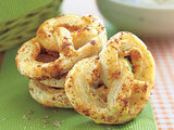 Pastry-pretzels-ay-1875377-x_thumb