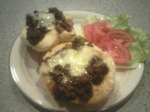 Biscuit_and_bar_b_que_on_a_plate_thumb