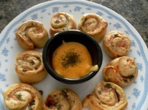 Devilishly_good_hammie_cheese_and_pimento_appetizers_thumb
