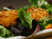 Bone-suckin-fried-goat-cheese-_salad-500_thumb