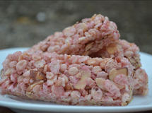 Raspberry-almond-rice-krispies-treats_thumb