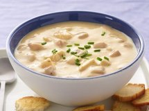 Cheesy_chicken_and_ham_chowder_thumb