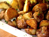 Garlic_roasted_potatoes_thumb