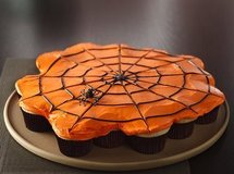 Giant_spiderweb_cupcakes_thumb