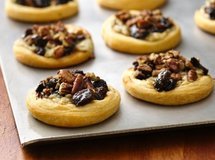 Fig And Blue Cheese Appetizer Tarts